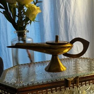 VINTAGE Brass Aladdin-style Genie Lamp Incense Burner Decor Cone Artwork Vessel